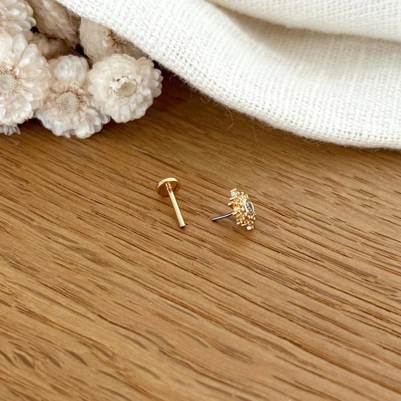 Piercing oreille "Sunny" plaqué or – Image 3