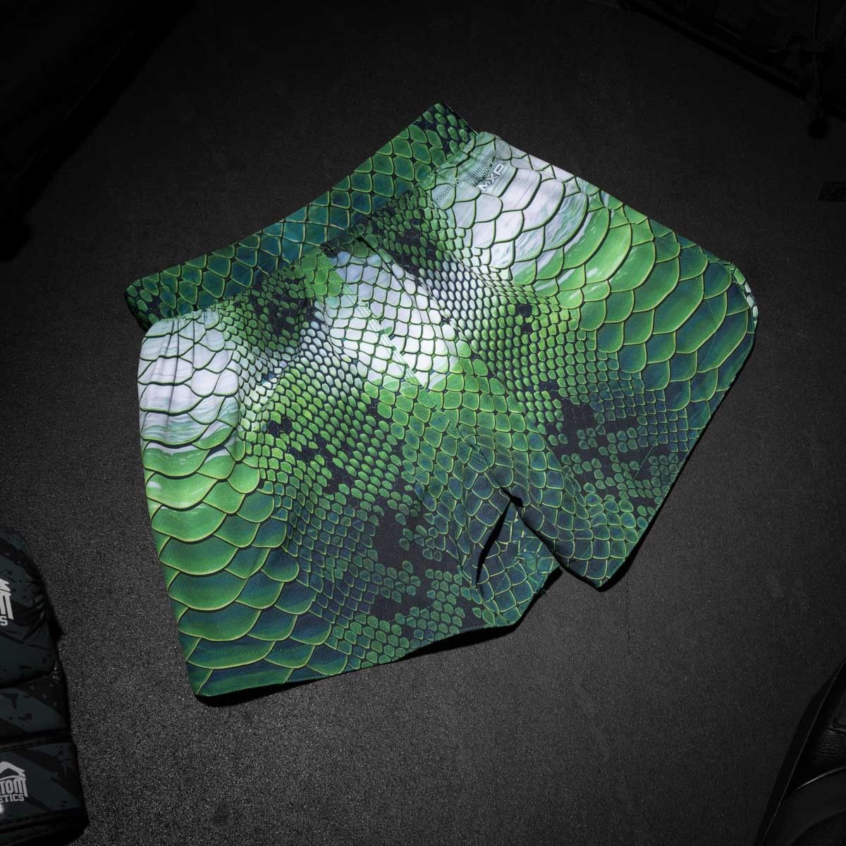 Fightshorts FUSION Green Viper – Image 4