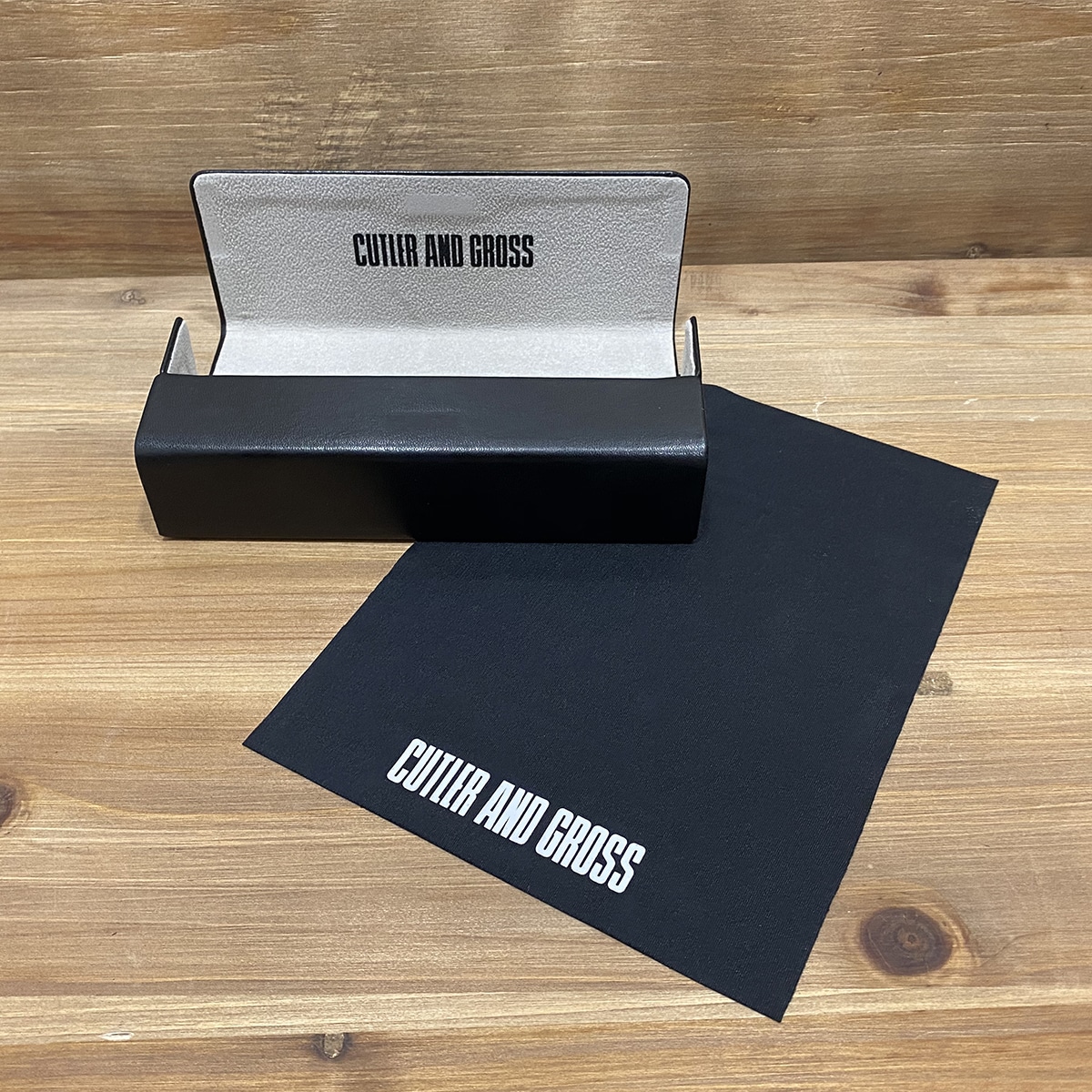 Cutler & Gross | 1306 – Image 4