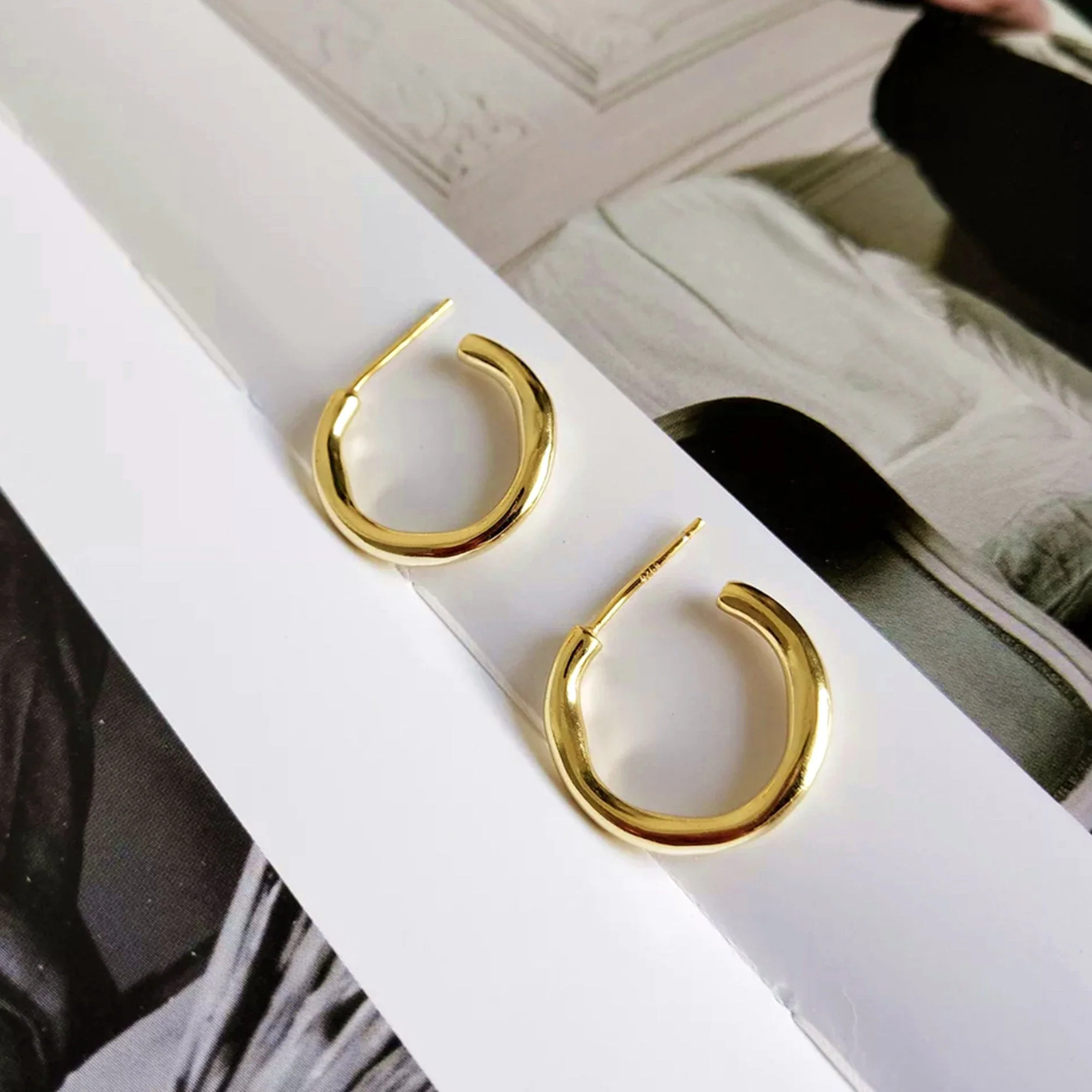 Boucles d’oreilles Créoles Inaya – Image 4