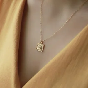 Collier Pendentif Médaillon Ange