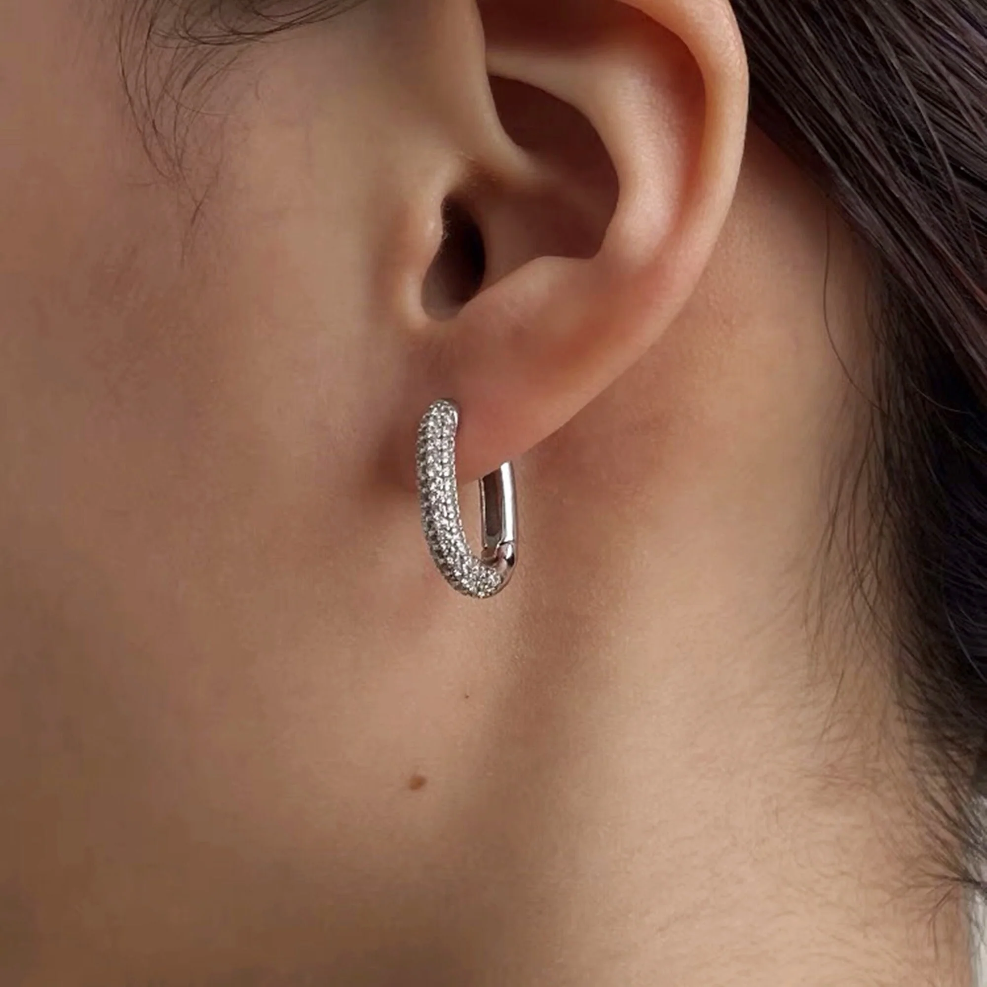 Boucles d'oreilles Créoles Epaisses Zircon – Image 2