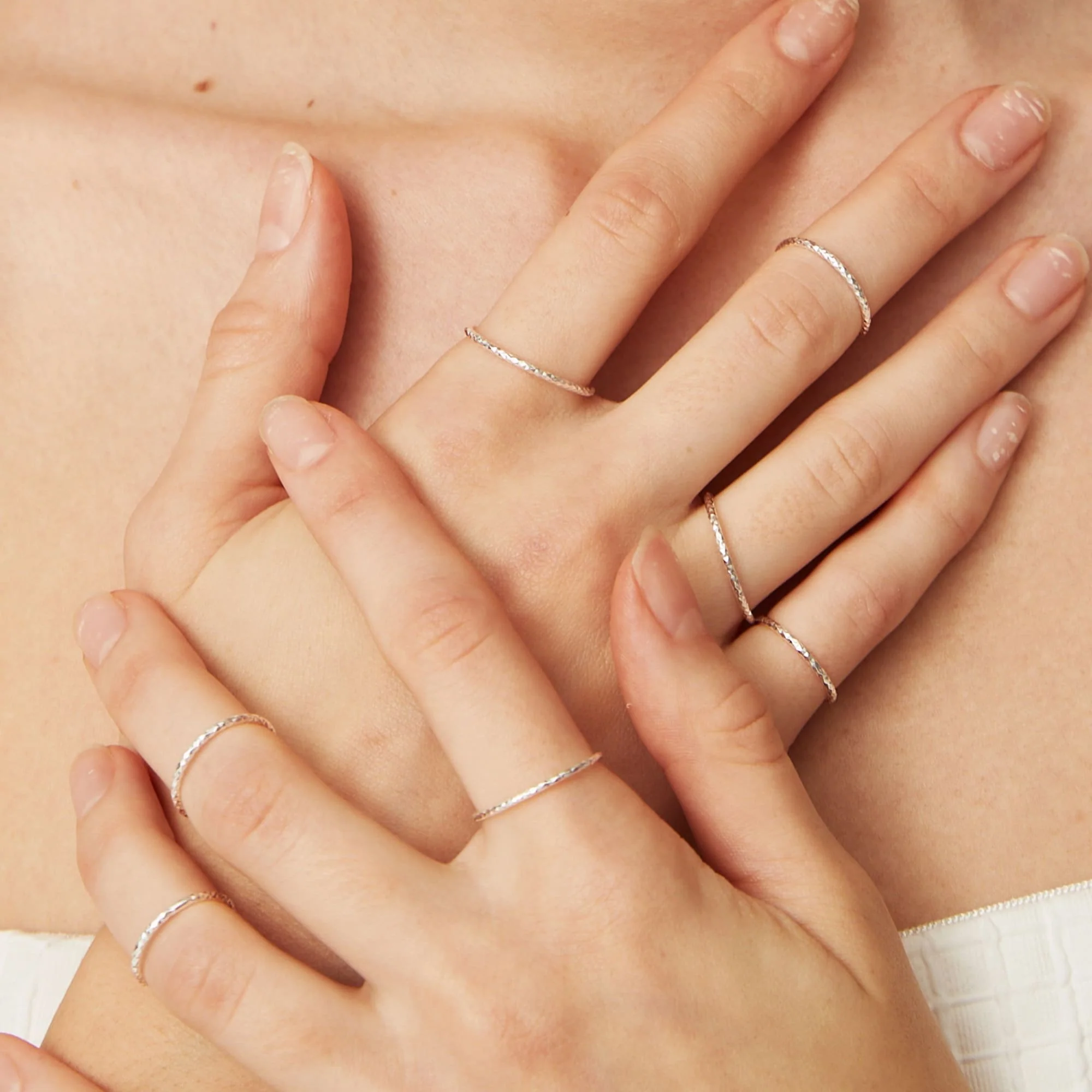 Bague Fine Martelée Argent – Image 7