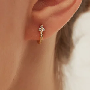 Boucle D'oreille Mini Créole Trèfle Trois Zircon Fleur