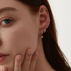 Boucle d’oreille Mini Créole Etoile avec Zircon