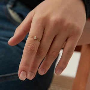 Bague Anneau Torsadée Fine Zircon Ovale