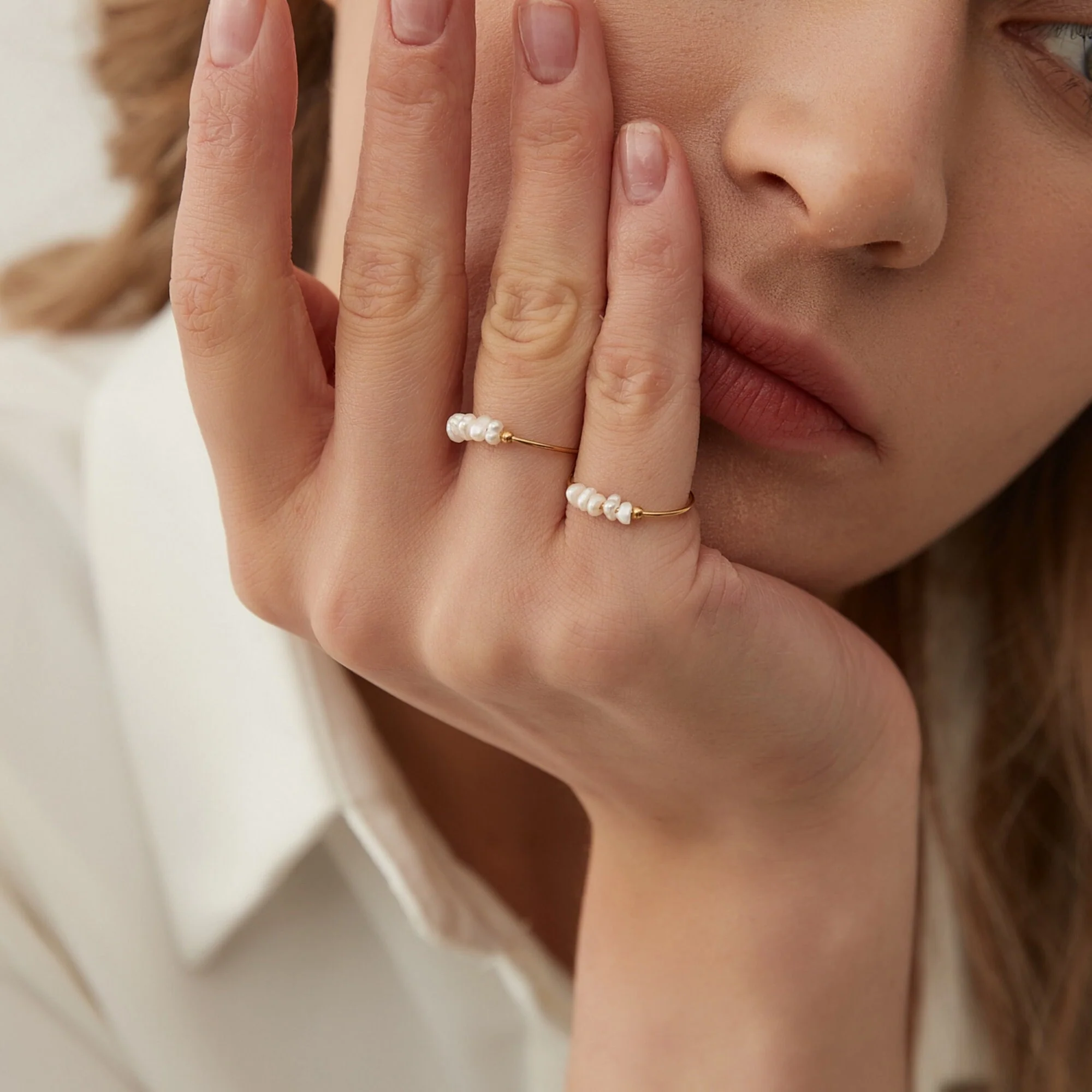 Bague Cinq Perles Baroques Blanches Naturelles – Image 3