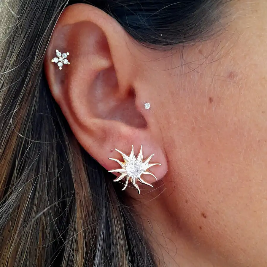 Puces SOLEILS PLAQUÉ OR – Image 2